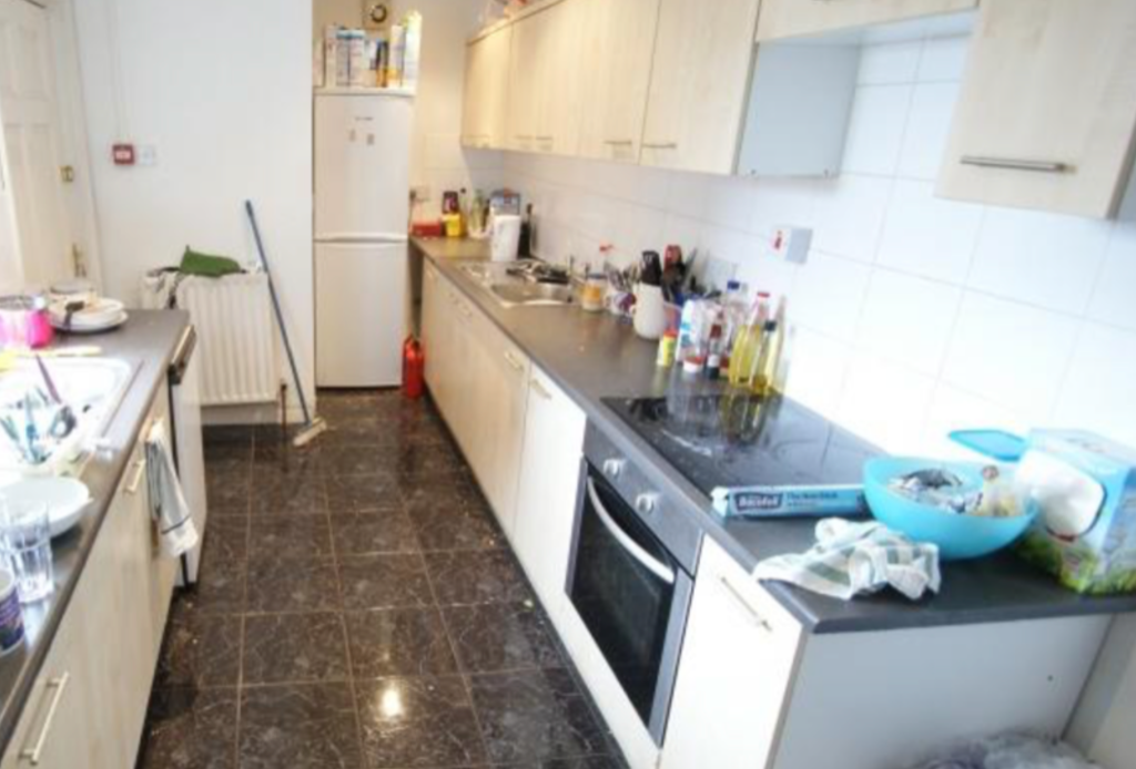 7 bedroom terraced house for rent