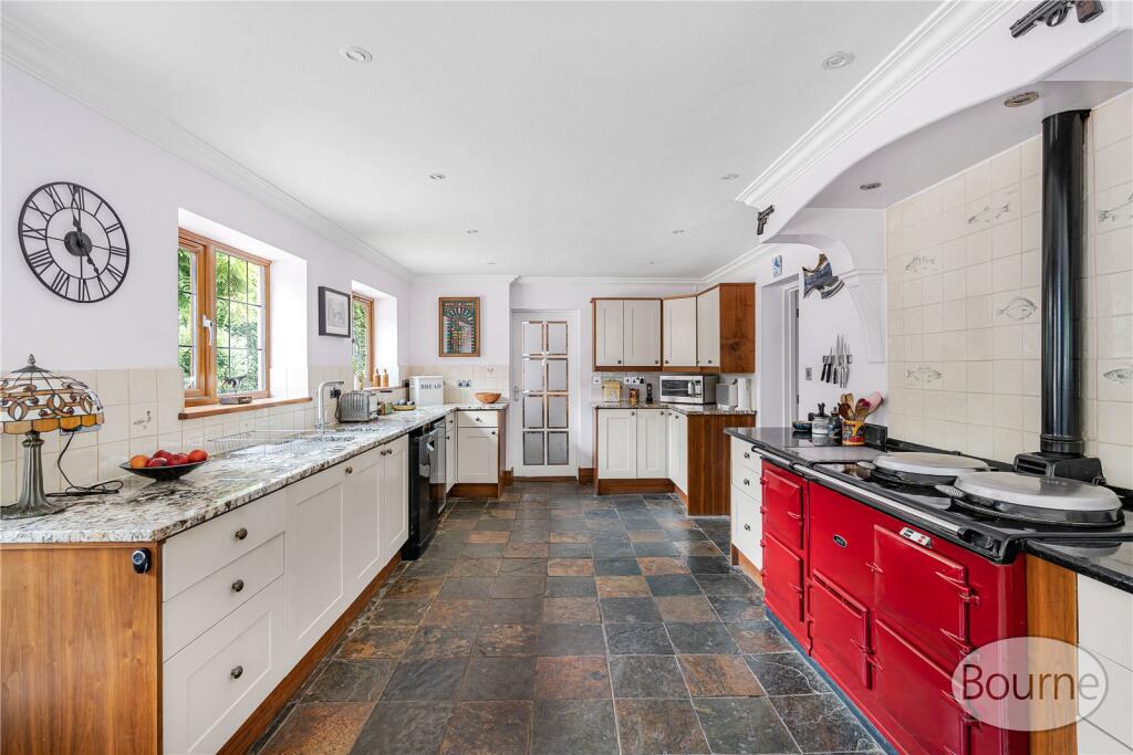 House in Guildford, Worplesdon - View 4