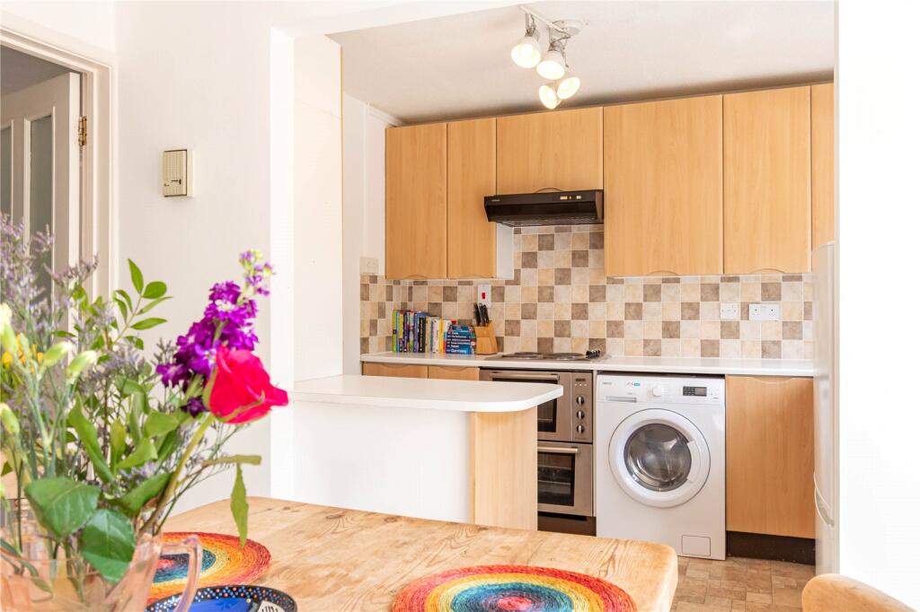 House in Hermitage, Little Hungerford - View 2
