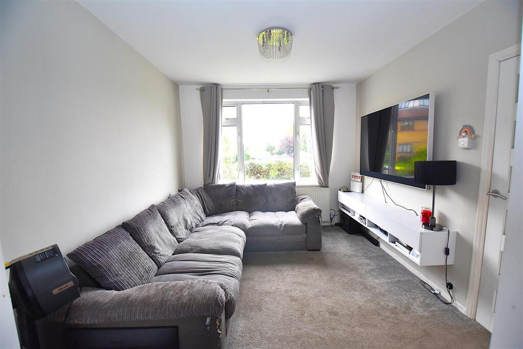 House in Southend-on-Sea - View 2
