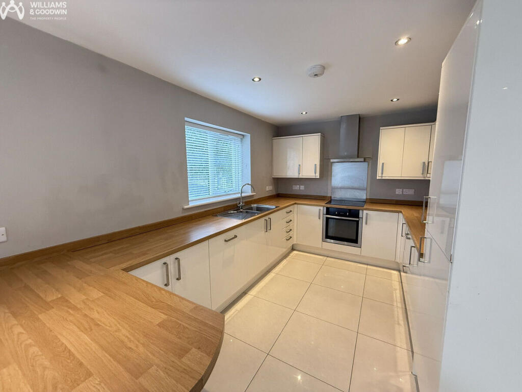 Tai Newydd, Pentre Berw, Anglesey, LL60 photo 2
