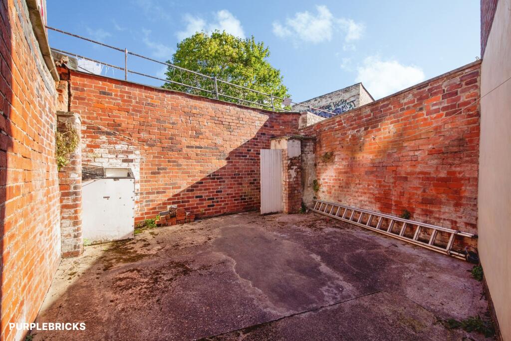 House in Sheffield - View 5
