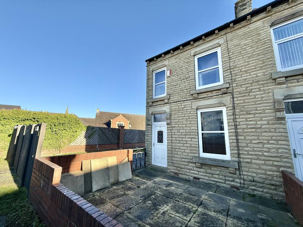 The Overcroft, School Lane, Horbury, Wakefield, West Yorkshire photo 2