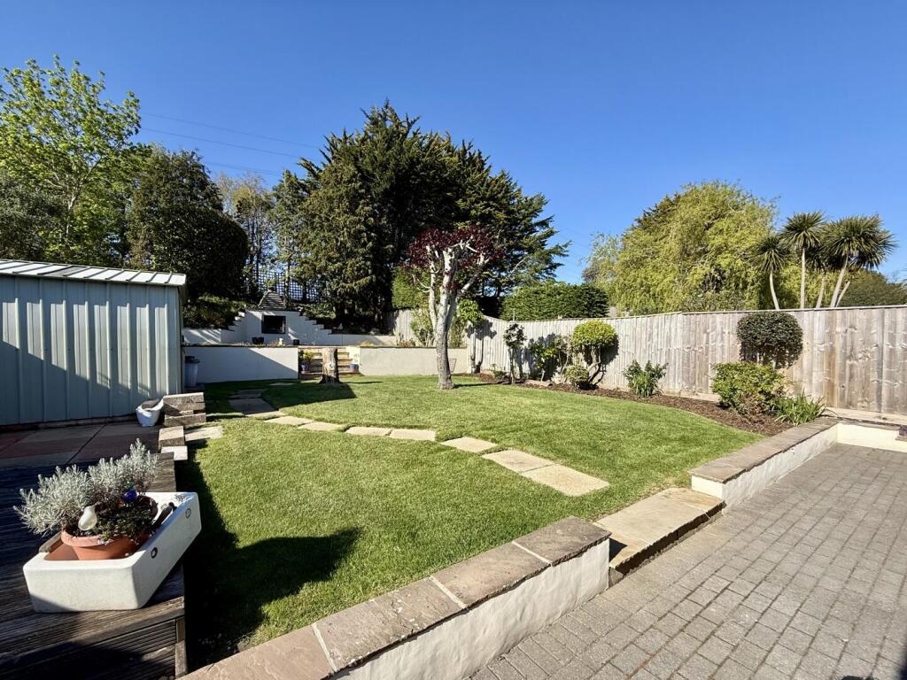 The Meadway, Highcliffe On Sea - View 4