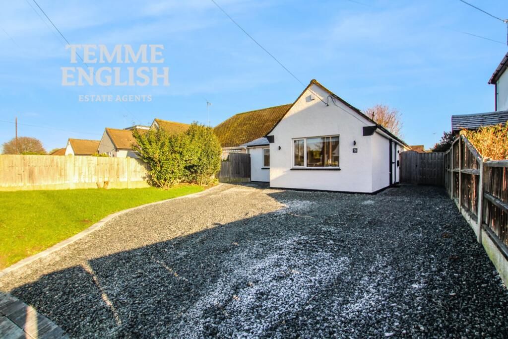 3-bed semi-detached on Swan Lane, Wickford, SS11, £450,000