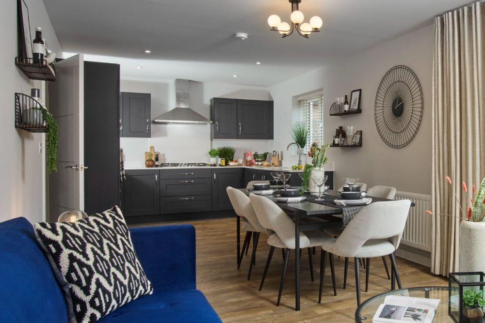 House in Tewkesbury, Ermin Park, Brockworth - View 2