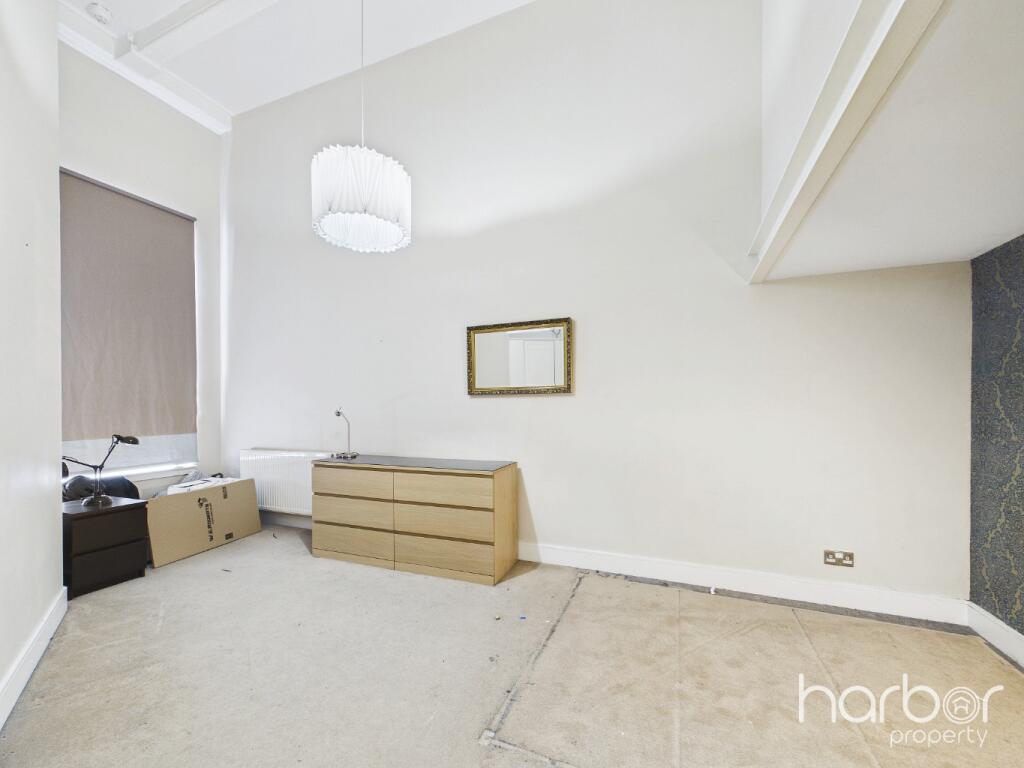 Apartment in Glasgow, Kingston - View 5