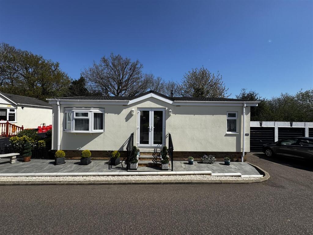 Main image of property: Whipsnade Park Homes, Whipsnade