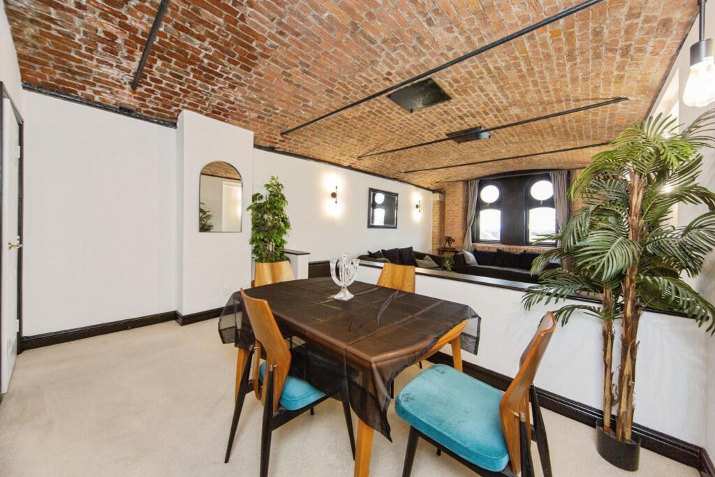 Apartment in Liverpool - View 5