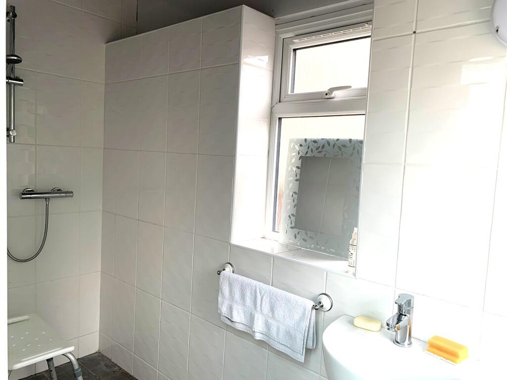House in Stoke-on-Trent - More