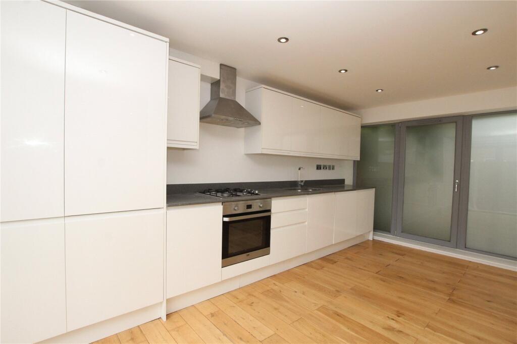 House in London - View 4