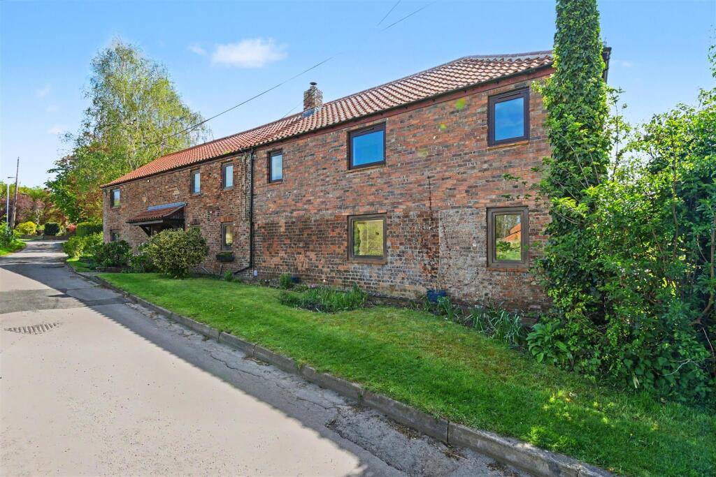 Main image of property: New Road, Worlaby, Brigg