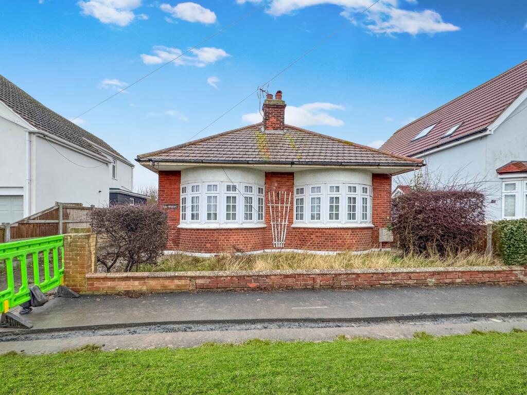 Main image of property: Lyndhurst Road, Holland-on-Sea, Clacton-on-Sea, CO15