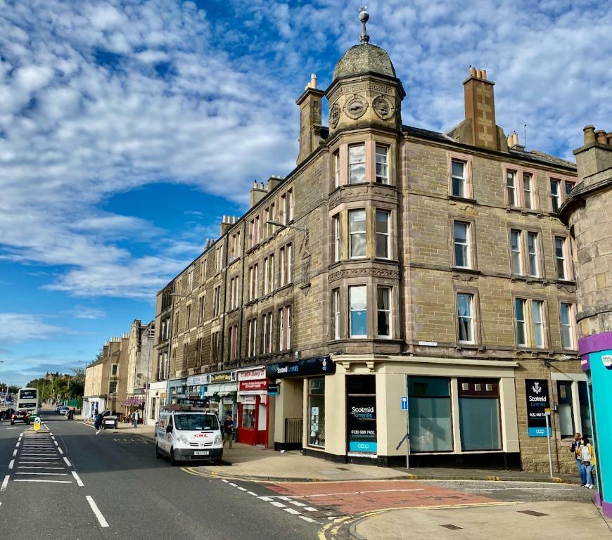 Main image of property: Portobello High Street, Edinburgh, EH15 1DA