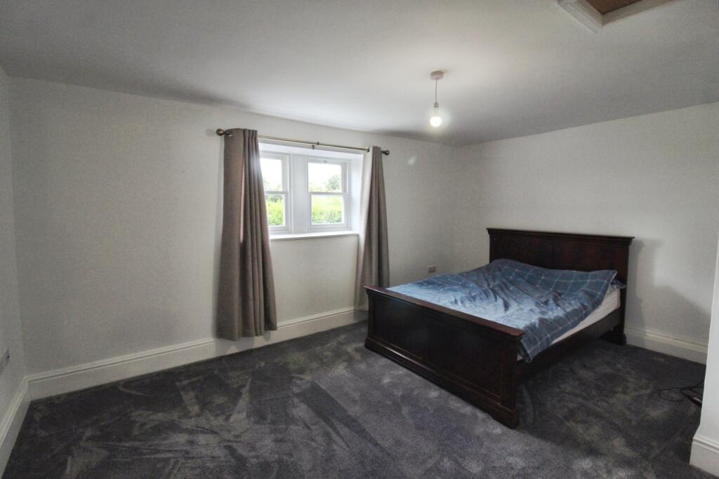 House in Pendle, Heyroyd, Colne - View 4