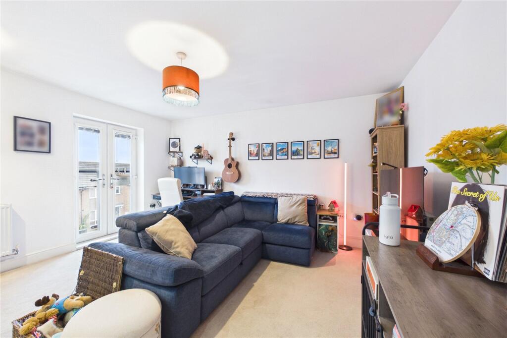 Apartment in Spencers Wood, Ryeish Green, Shinfield - View 4