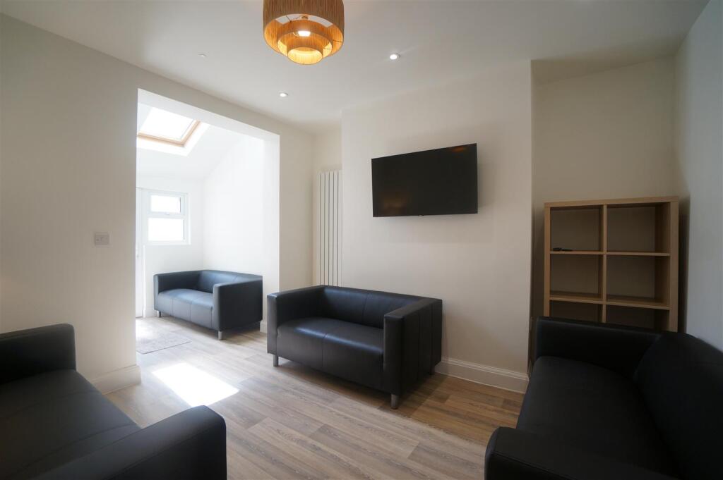 House in Llandudno - View 5