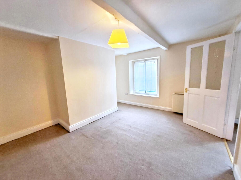 Apartment in Newcastle upon Tyne - View 5