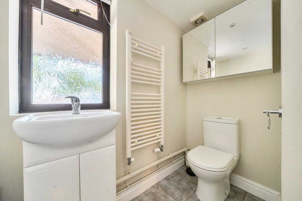 House in Cardiff, Penylan - View 2