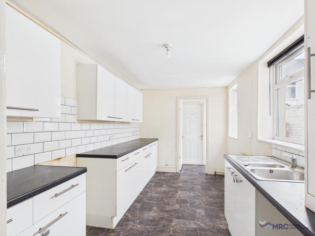 House in Hull, Kingston upon Hull - View 3