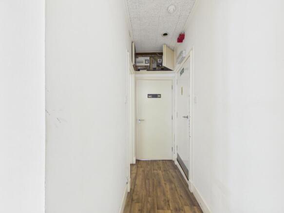 CAM03185G0-PR0167-STILL008