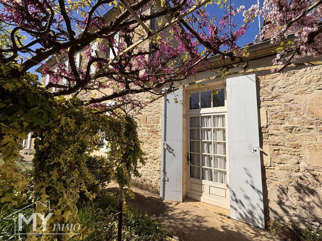 Main image of property: Aquitaine, Gironde, Gornac