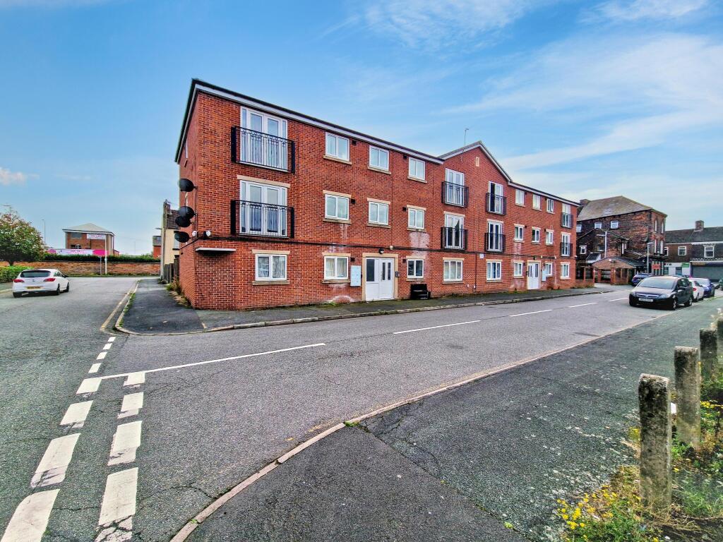 Apartment in Warrington - View 2