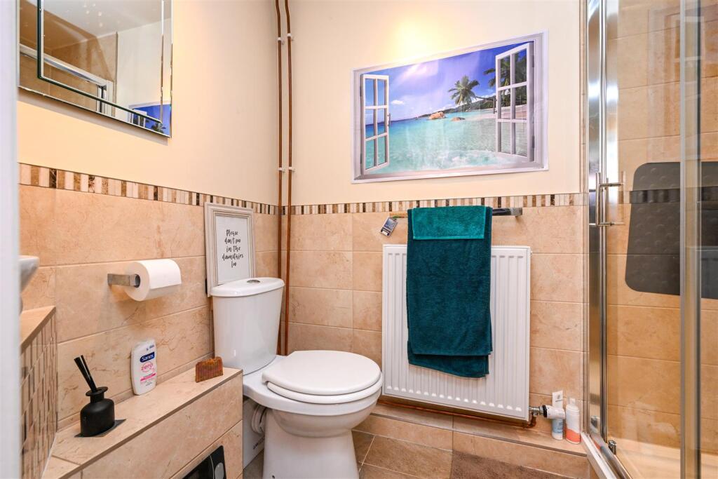 House in Carstairs Junction, South Lanarkshire - More