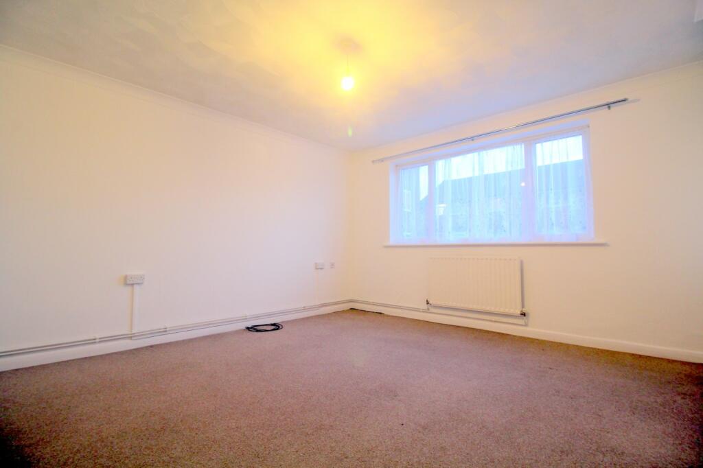 Apartment in Peacehaven, Telscombe Cliffs - View 4
