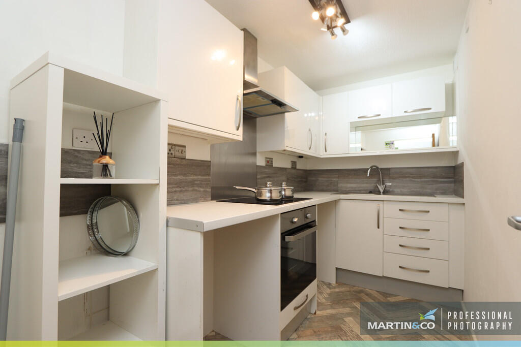 Apartment in Cardiff - View 5
