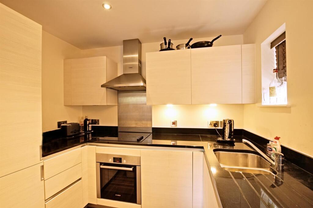 Apartment in Oxford - View 2