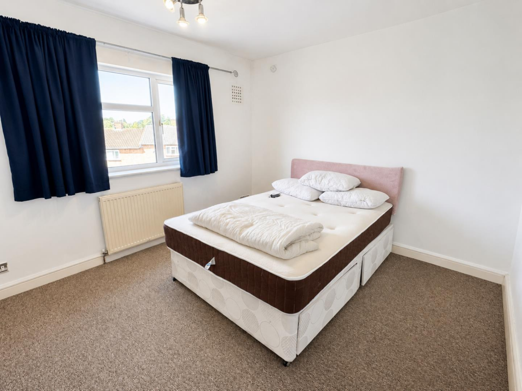 Evenley Road, Kingsthorpe, Northampton NN2 - More