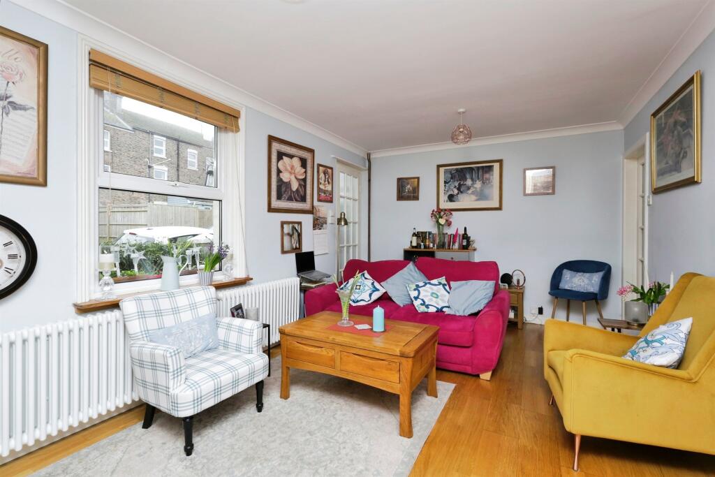House in Eastbourne, East Sussex - View 3