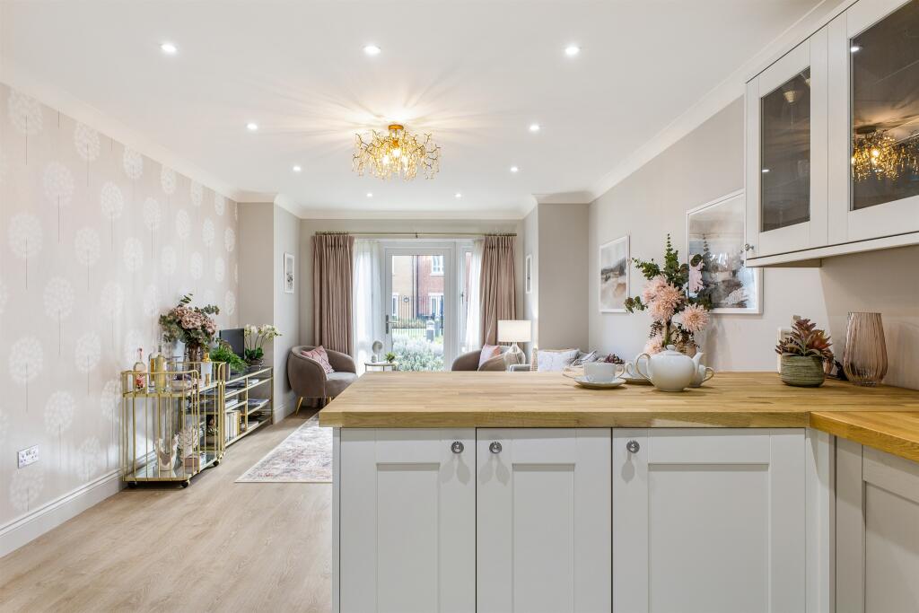 Apartment in Wantage, Belmont Park - View 4