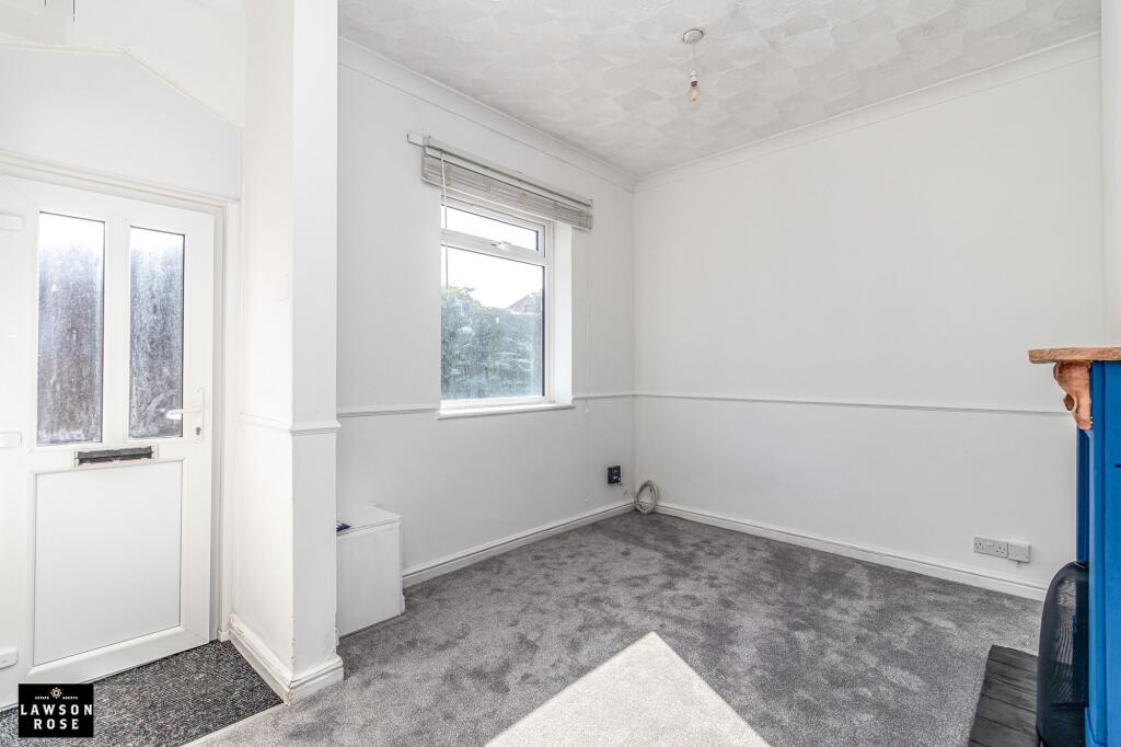 House in Portsmouth, Milton - More