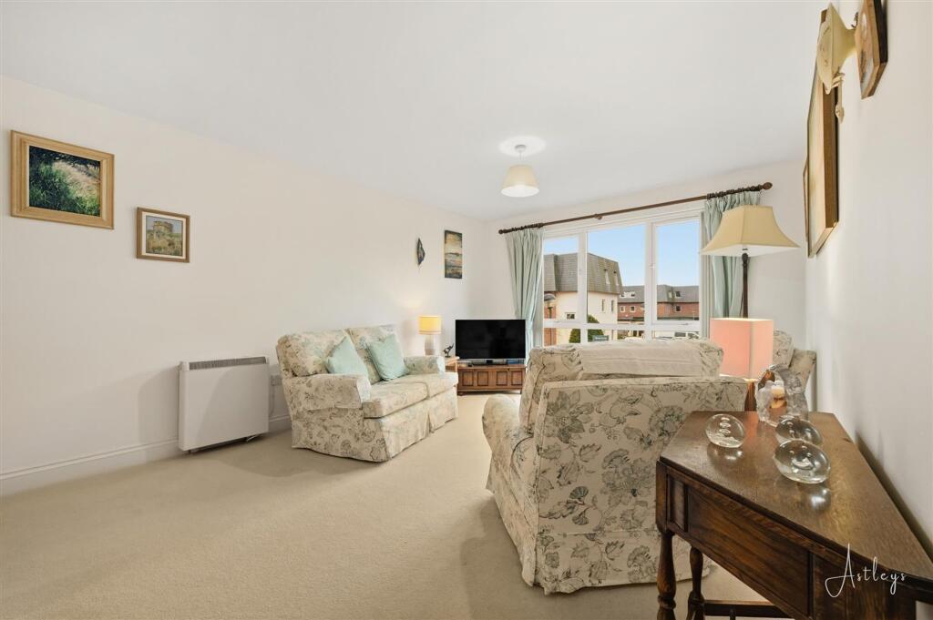 Apartment in Newton, Mayals, Mumbles - More