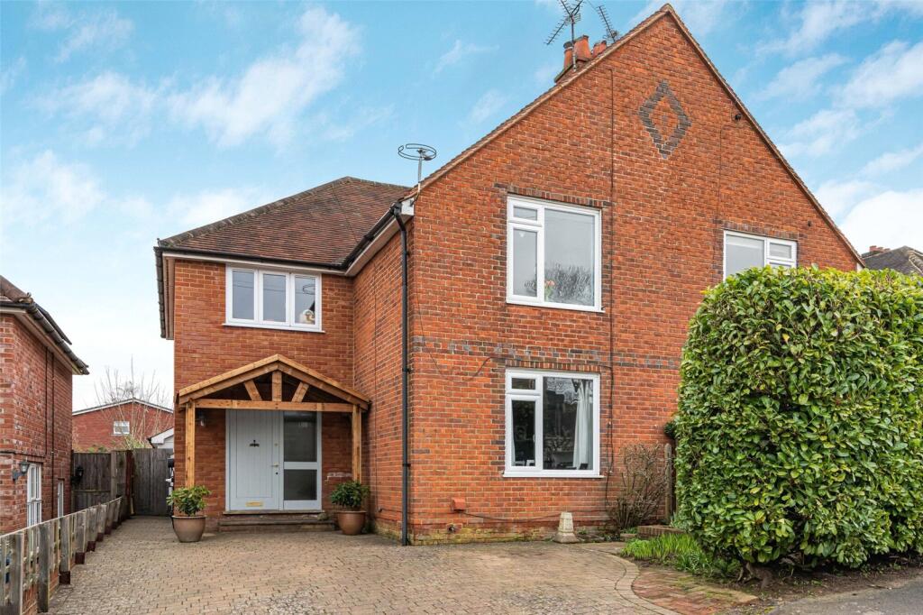 4-bed semi-detached on Little Green Lane, Farnham, Surrey, GU9, £750,000