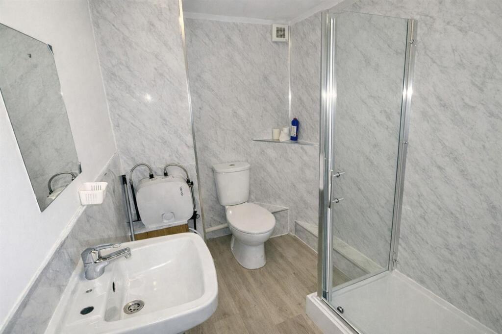 Apartment in Southampton, Shirley Park - View 4