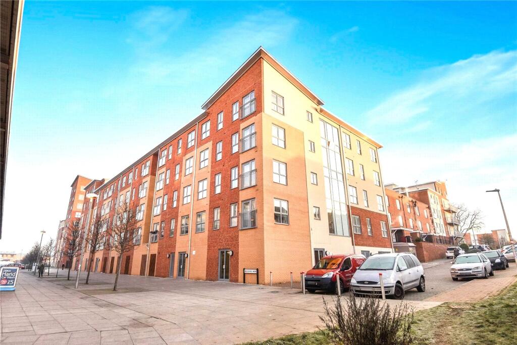 Main image of property: Englefield House, Moulsford Mews, Reading, Berkshire, RG30