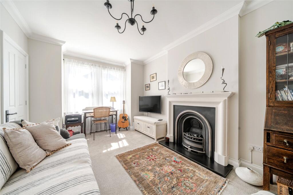House in London - View 5