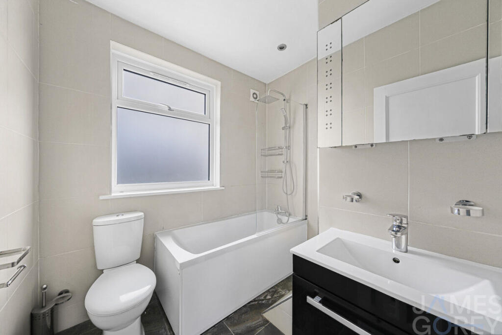 House in Dartford, Kent - View 4