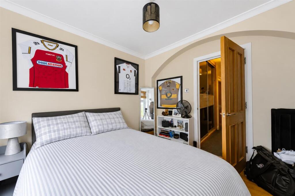 House in London - More