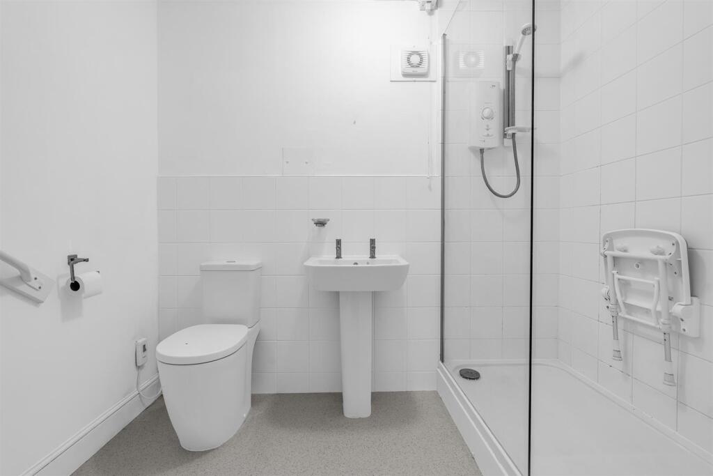 Apartment in Stevenage - More
