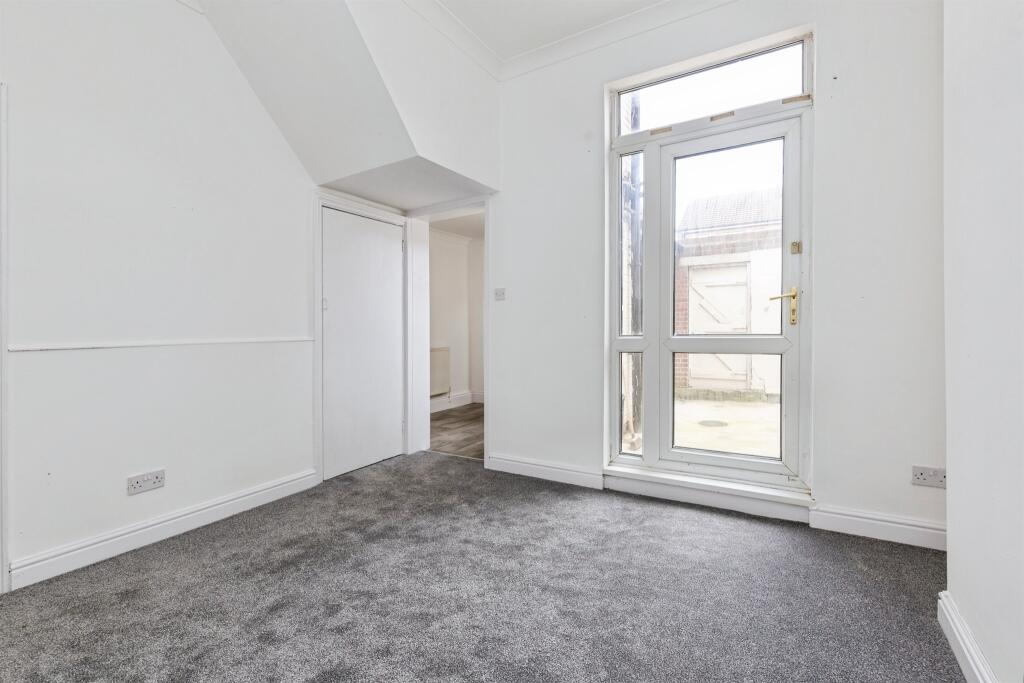 House in Stockton-on-Tees - View 4
