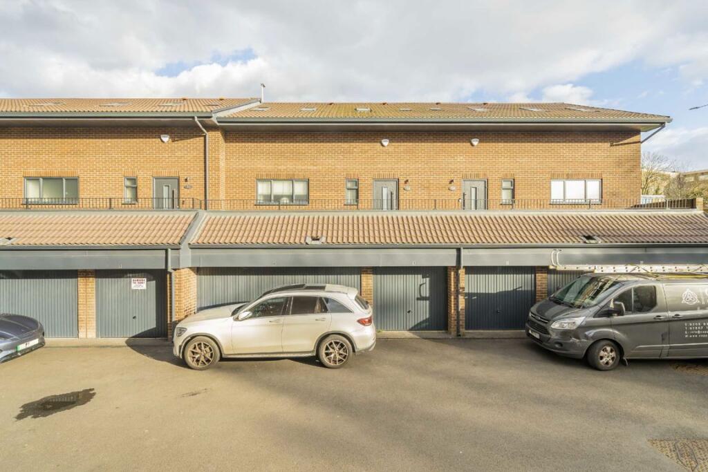 Main image of property: Bridge Lane, London