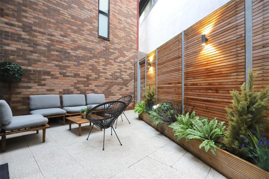 Lockgate Mews, Manchester, Greater Manchester, M4 – pohled 3