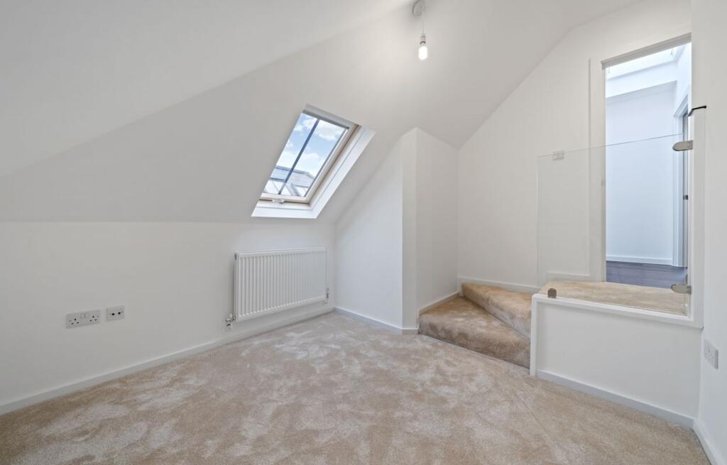 Apartment in London - More