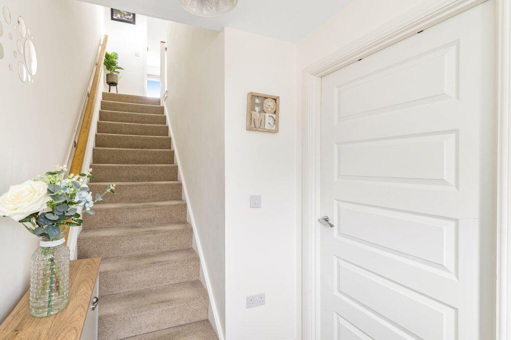 House in Edinburgh, Gogarloch, South Gyle - View 3