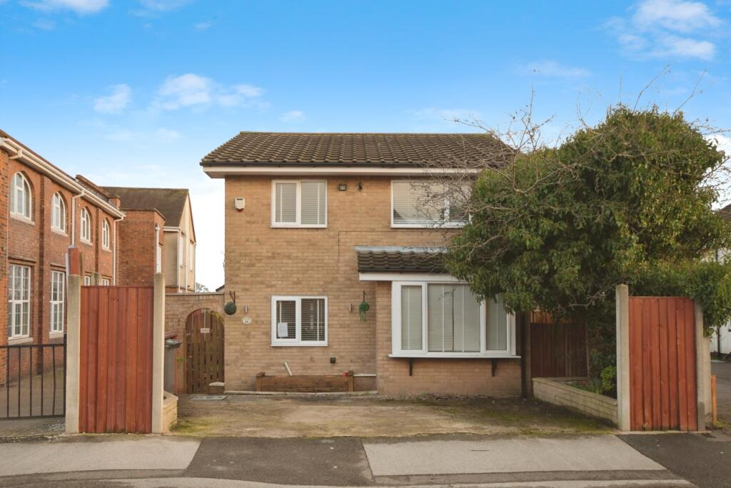 Main image of property: Cross Street, Chesterfield, Derbyshire, S40