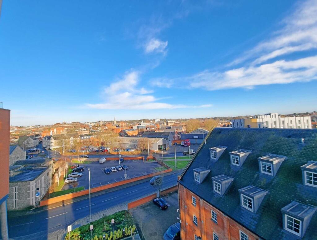 Apartment in Ipswich - More